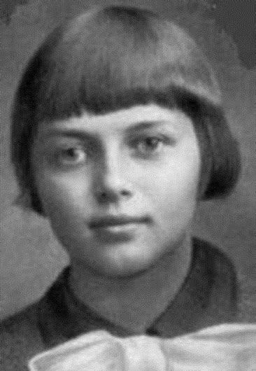 Интересные подробности о дате и месте рождения Зины Портновой