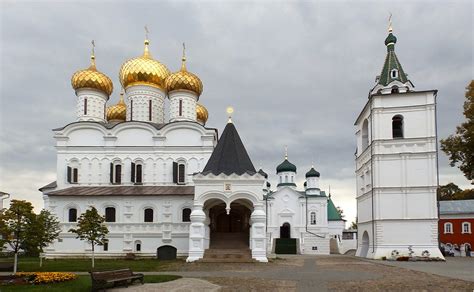 Ипатьевский монастырь в Костроме