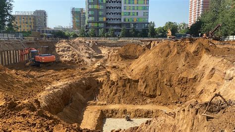Ихмелевская: начало строительства