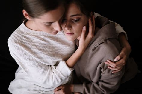 Как выразить сочувствие и поддержку в трудную минуту