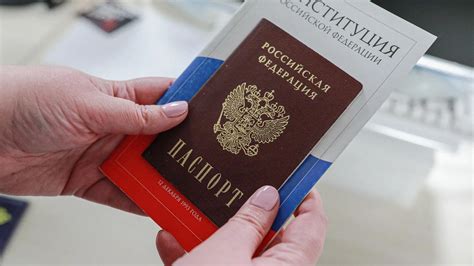 Как получить паспорт в выходные: сроки и условия