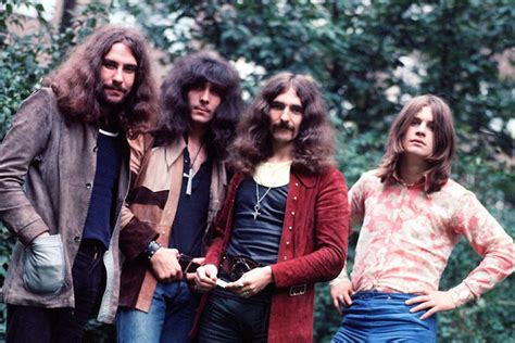Когда Оззи Осборн покинул группу Black Sabbath