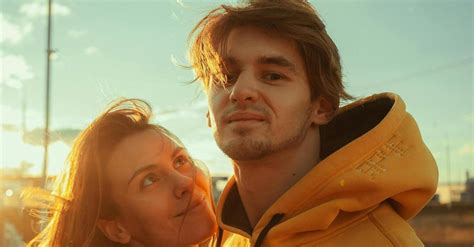 Когда приходит время любви для одиноких рыб