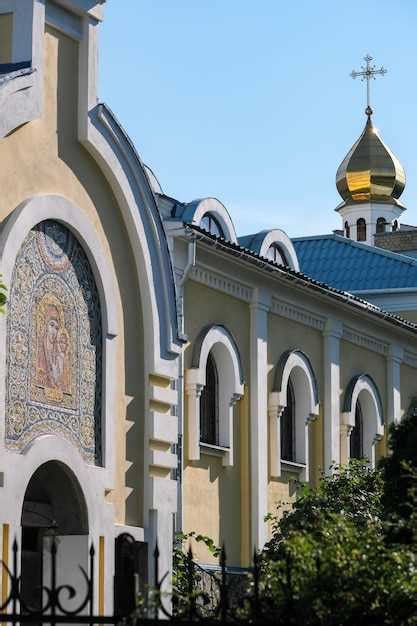 Монастыри и критические дни: особенности посещения