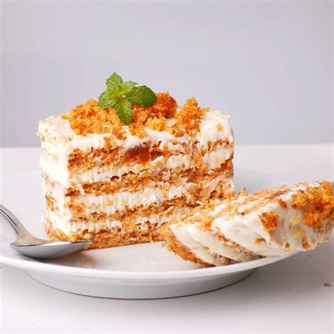 Морковный торт: вкусный десерт без муки и сахара