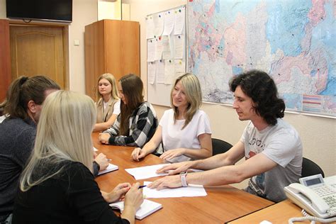 Начало карьеры и образование