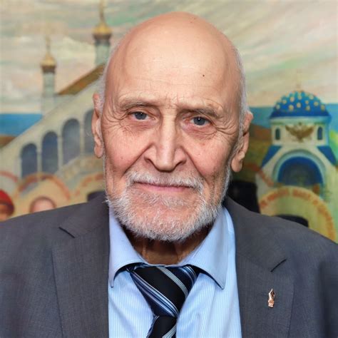 Николай Дроздов: дата его дня рождения и история успеха