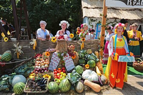 Оптимальный момент для сбора урожая шалота в Подмосковье