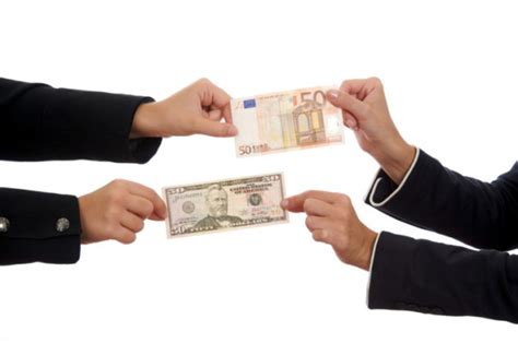 Основные условия продажи валюты в банках