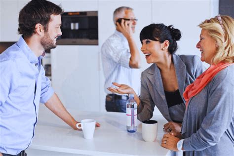 Перерывы на работе: как сделать их полезными и веселыми