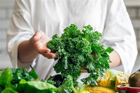 Петрушка: шалости на кухне