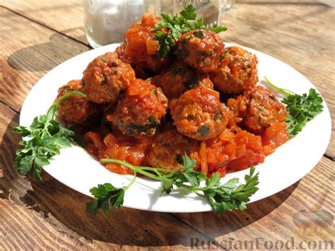 Пикантные мясные шарики в томатном соусе