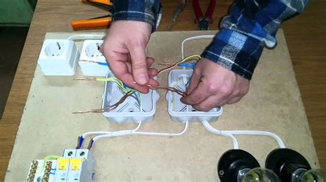 Плюсы и минусы установки распределительной коробки внизу