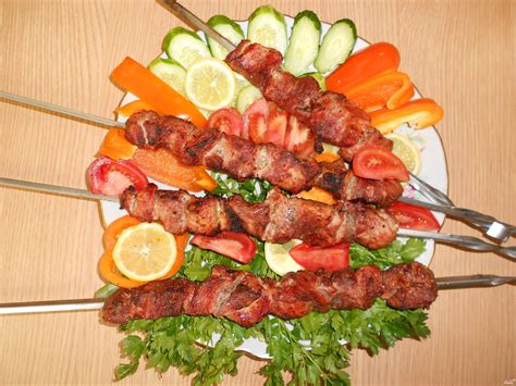Популярные рецепты шашлыка из окорока свинины