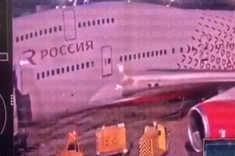 Последствия открытия люка в самолете