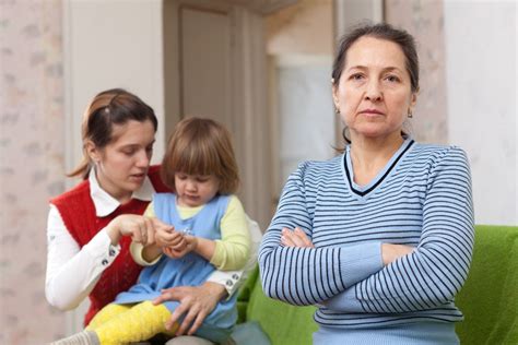 Почему родительские отношения могут испортиться