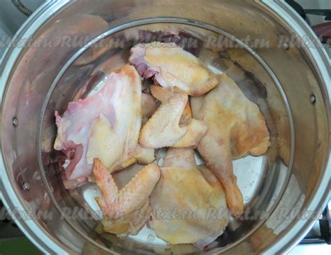 Правила соления мяса для варки курицы на бульон