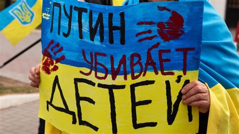 Преследования и арест