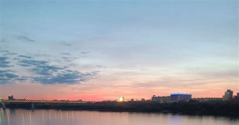 Пройдитесь по вечернему городу