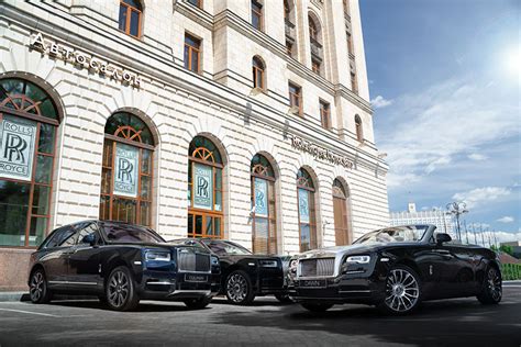 Развитие Rolls-Royce в автомобильную марку