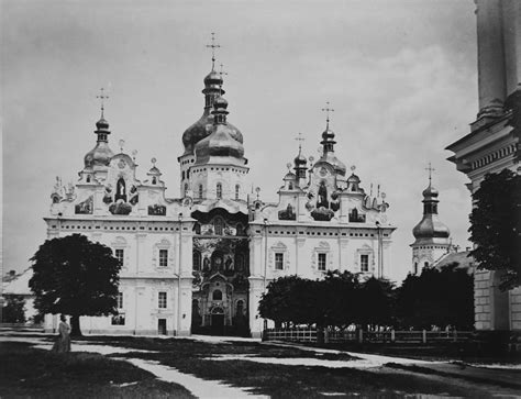Ранние годы Киевской Печерской Лавры
