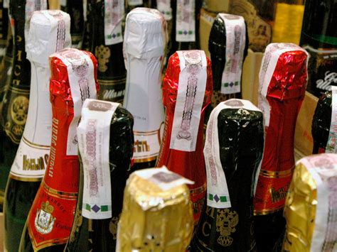 Рекомендации по выбору дорогого не пенящегося шампанского