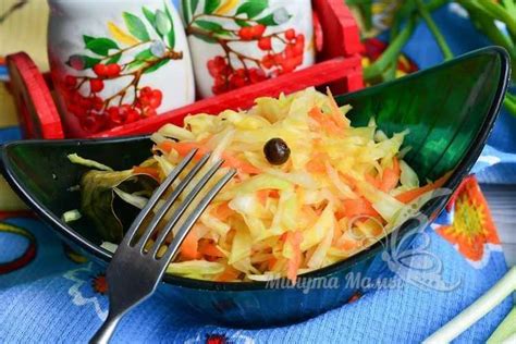 Рецепт квашеной капусты без сахара с помощью соли и специй