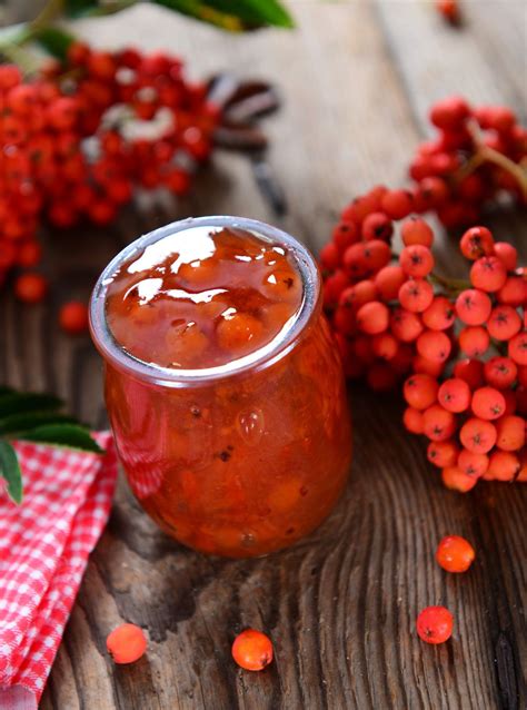 Рябиновое варенье с добавлением имбиря: оригинальный вкус и полезные свойства для здоровья