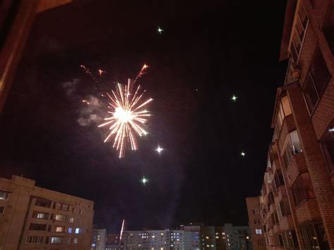 Салюты в центральных городах