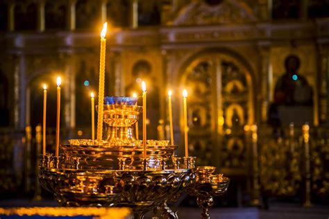 Свечи в храме: значение и символика