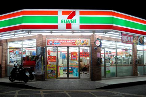 Сеть магазинов 7 eleven в Москве