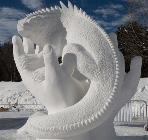 Сказочные скульптуры из снега и льда