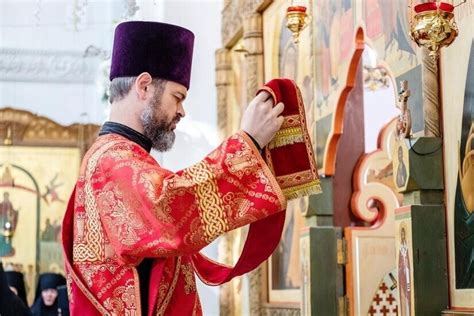 Соединение с высшими силами: духовный рост через пенье на литургии