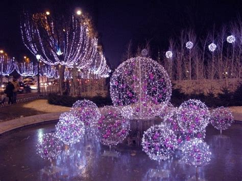 Украшение домов и улиц к празднику