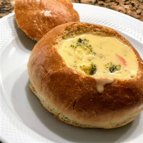 Уникальный опыт наслаждения супа из тарелки