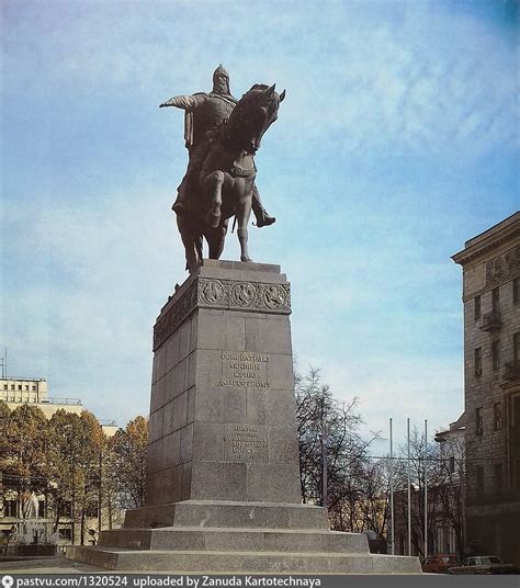 Установка памятника Юрию Долгорукому